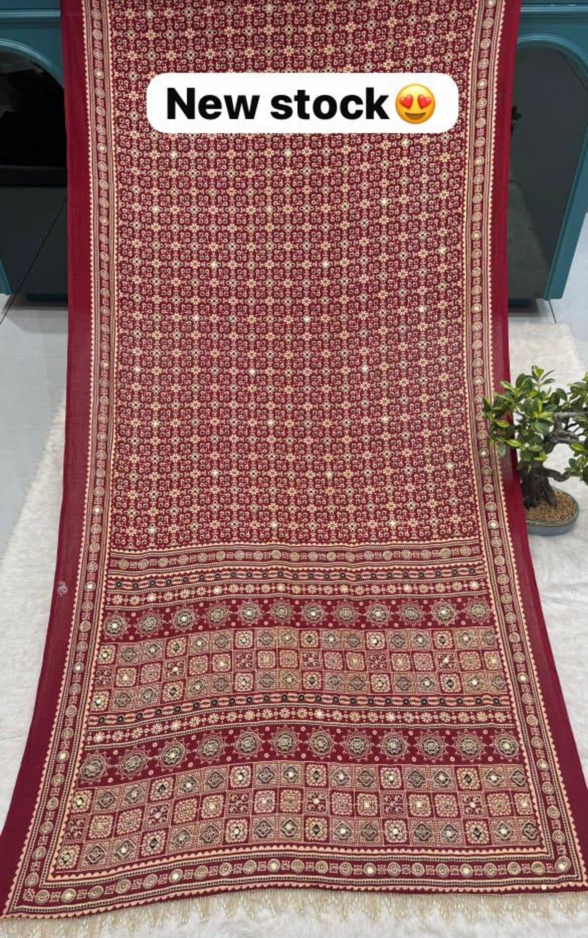 Trending red Saare ￼